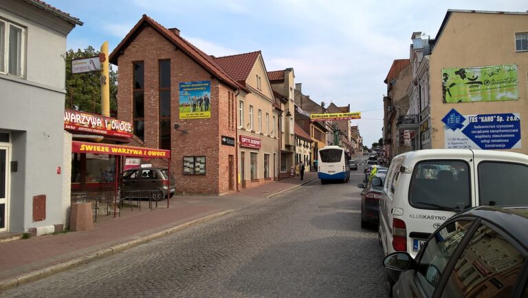 Jak poruszać się po Mrągowie: parkingi, komunikacja i rower